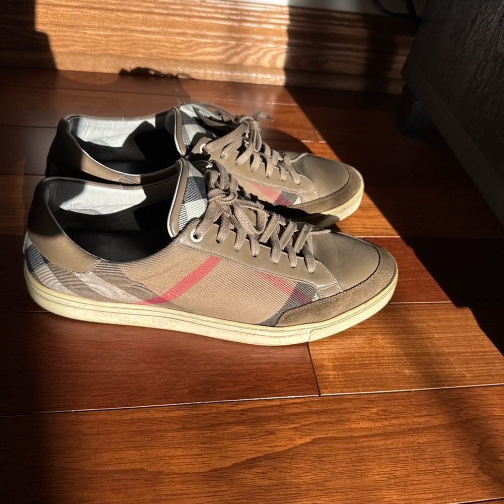Burberry Men's Brown Plaid Sneakers